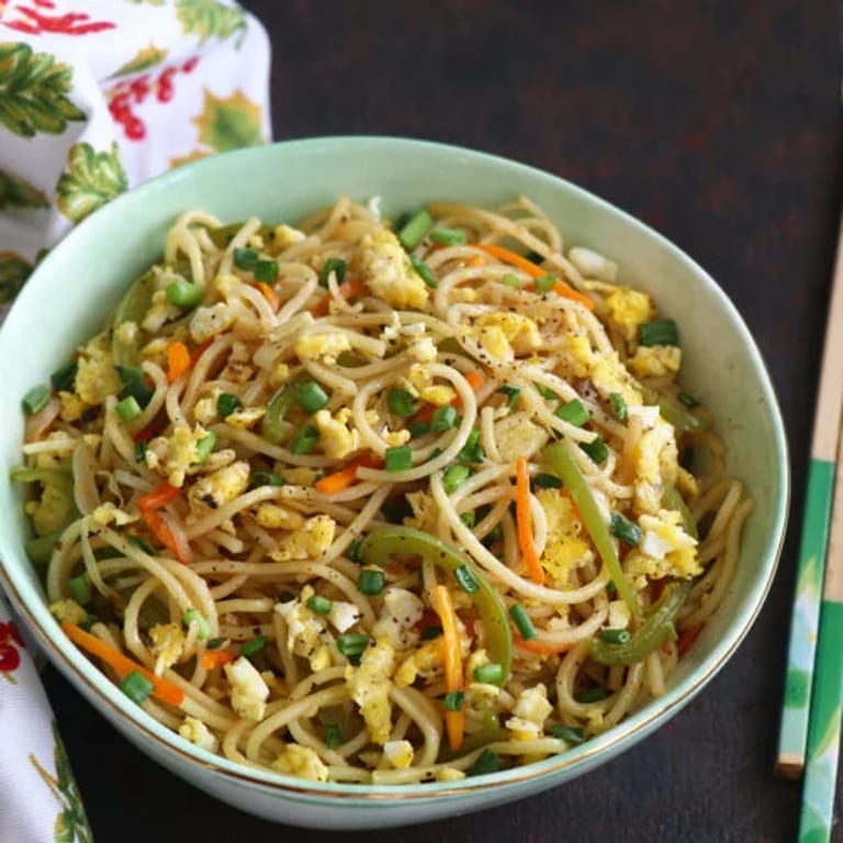 Savor Our Hakka Noodles